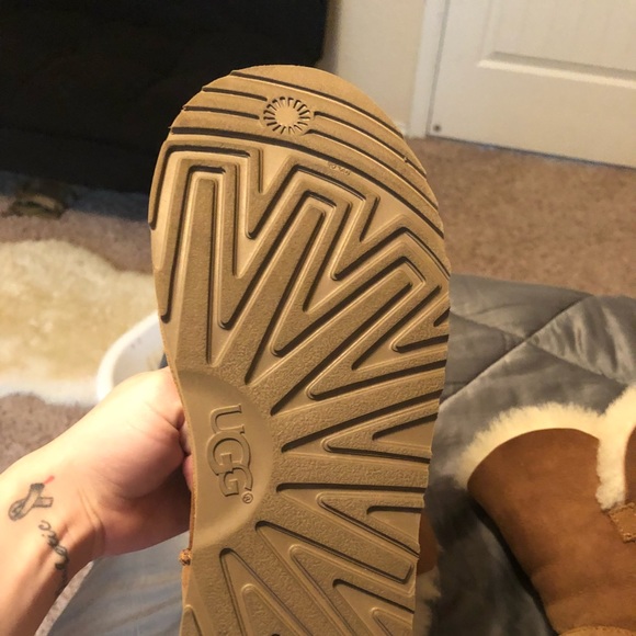 Ugg boots - Picture 3 of 7